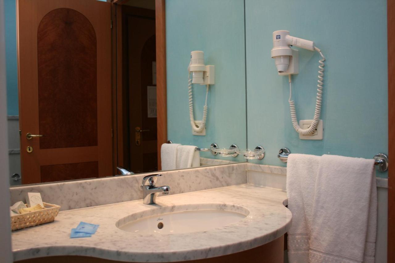 La Fonte Hotel Ome Экстерьер фото