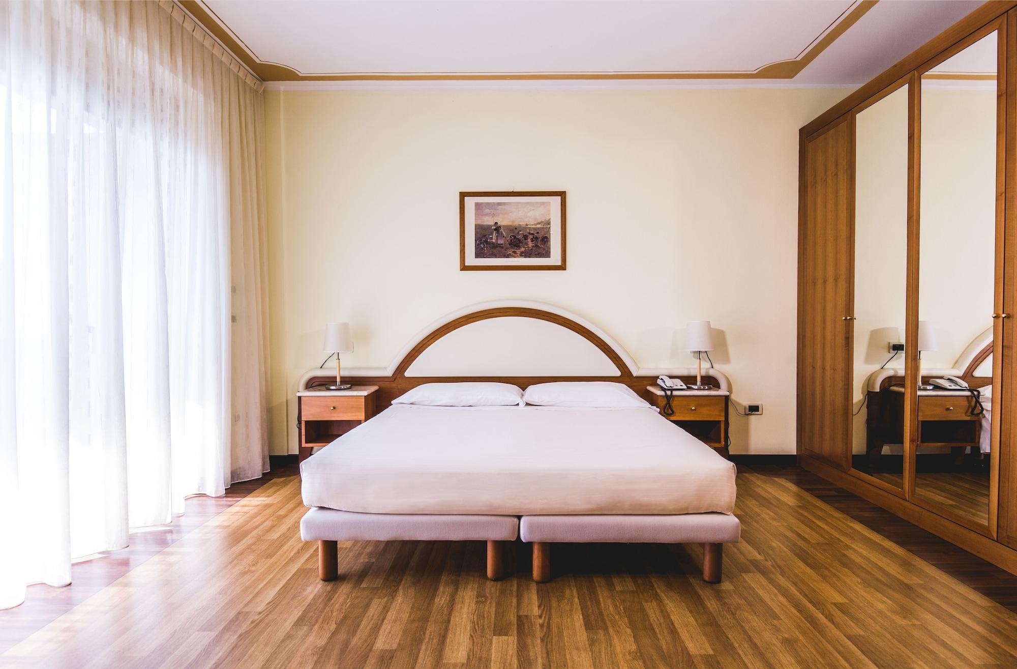 La Fonte Hotel Ome Экстерьер фото
