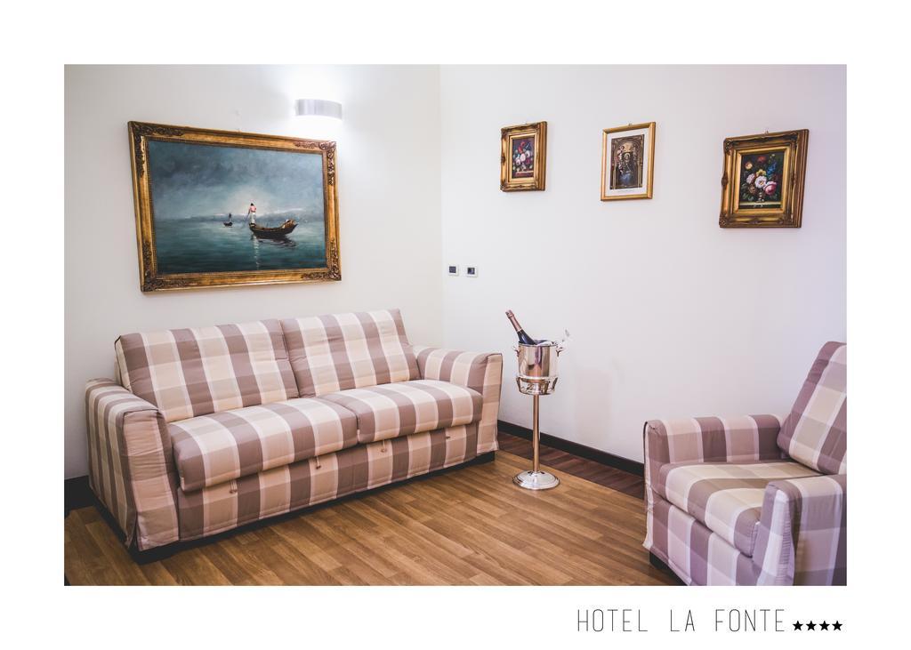 La Fonte Hotel Ome Экстерьер фото
