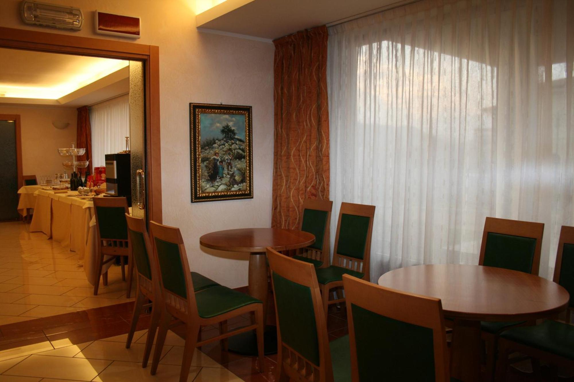 La Fonte Hotel Ome Экстерьер фото