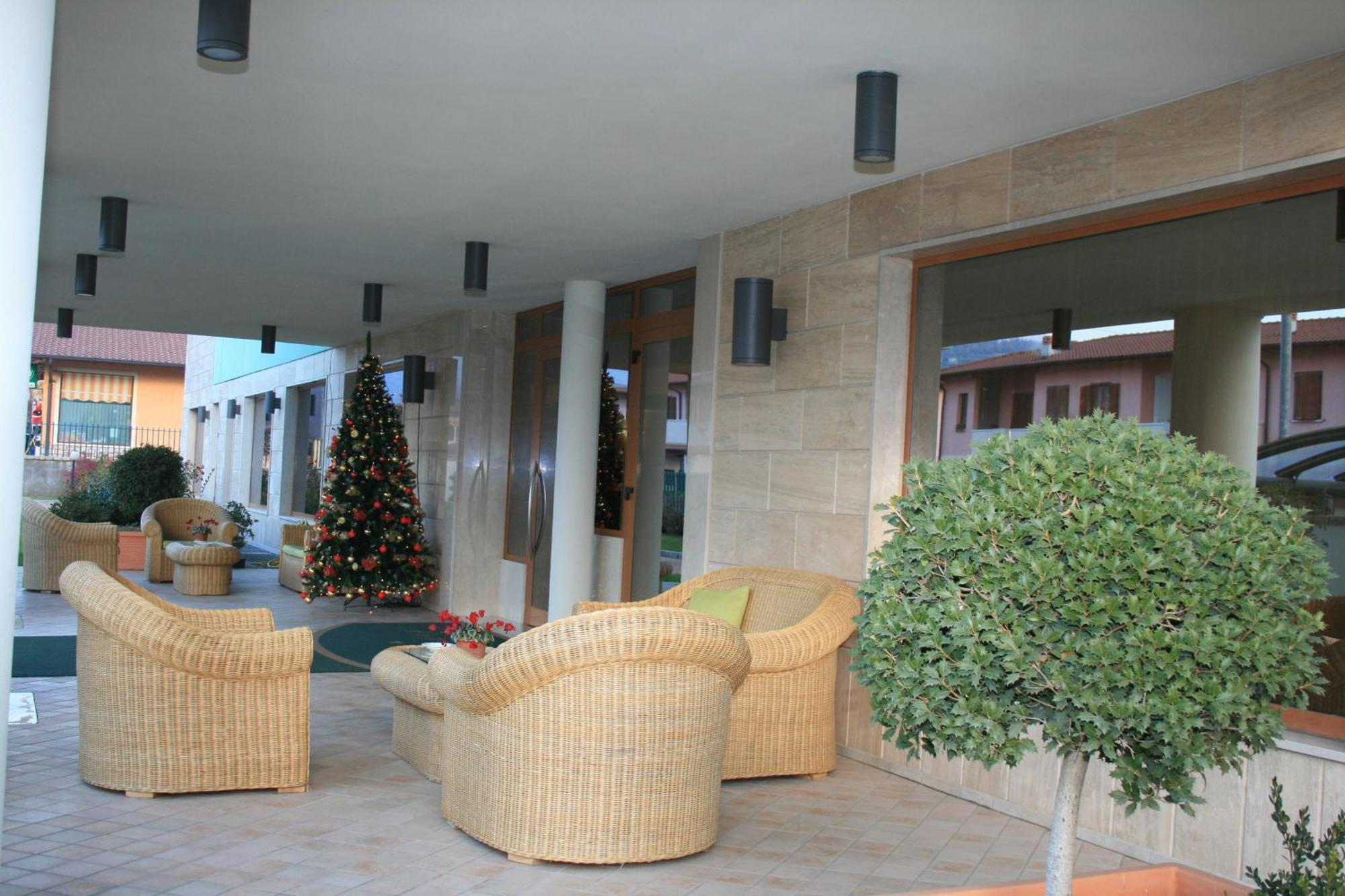La Fonte Hotel Ome Экстерьер фото