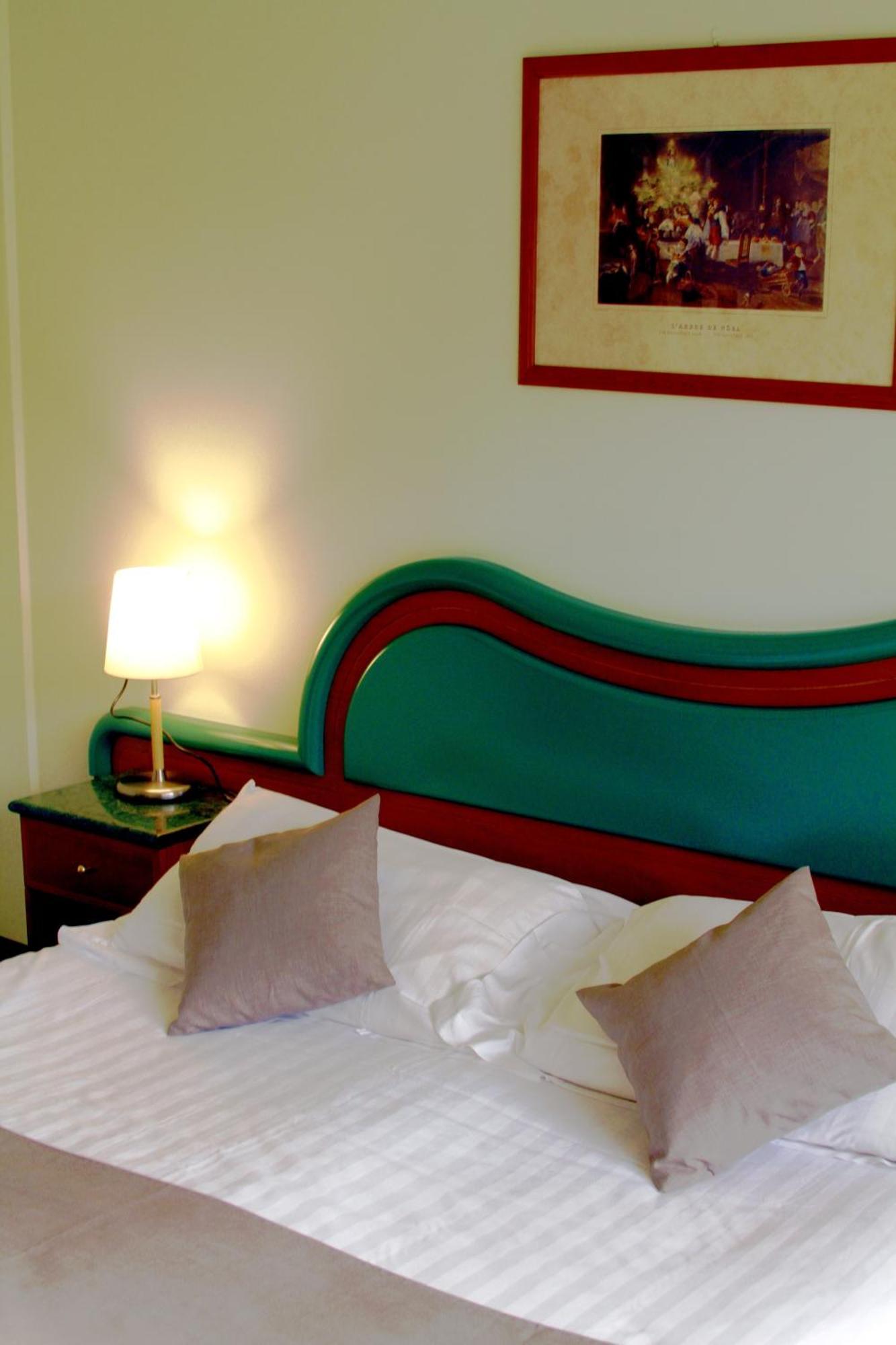 La Fonte Hotel Ome Экстерьер фото