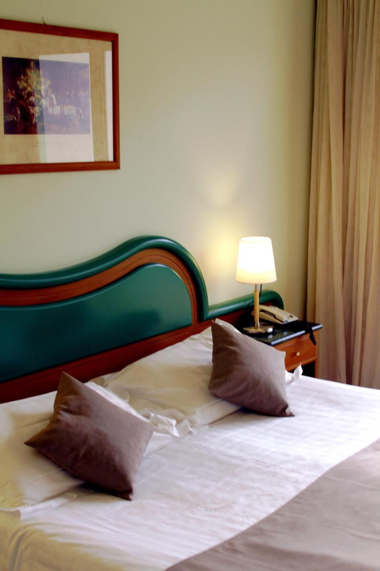 La Fonte Hotel Ome Экстерьер фото