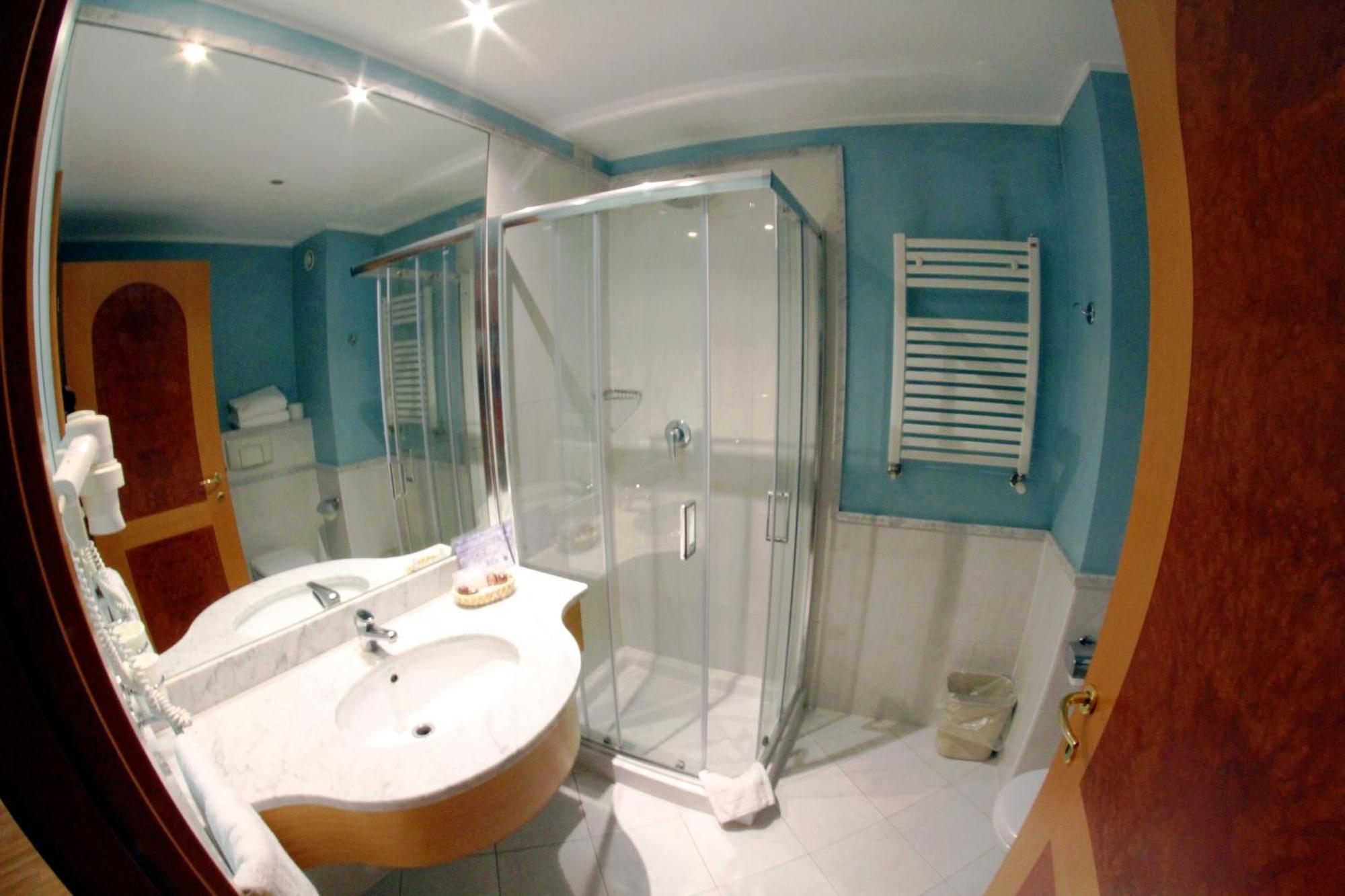 La Fonte Hotel Ome Экстерьер фото