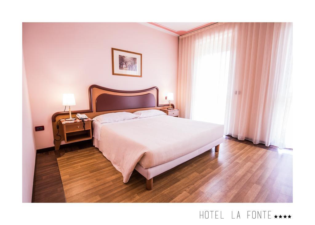 La Fonte Hotel Ome Экстерьер фото